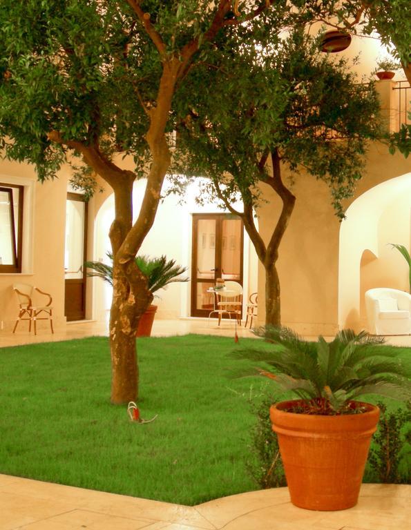 L' Antico Cortile Hotell Caserta Eksteriør bilde